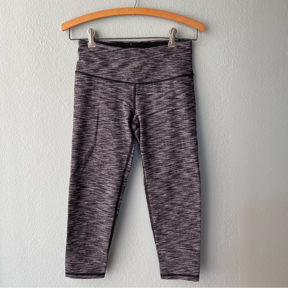 🌱5/$25🌱 Victoria’s Secret Sport | Knockout Gray Capri Leggings